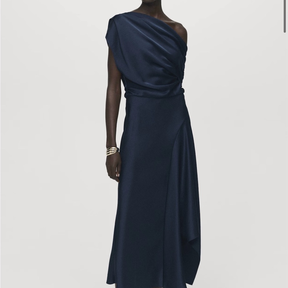 Elegant Navy Blue Off-Shoulder Dress